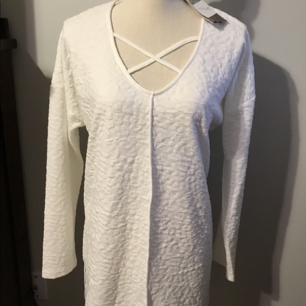 Simply Noelle Cream Textured Long Sleeve Tunic with Crisscross Neckline